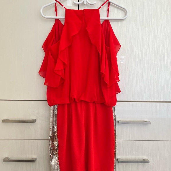 Red dress with goldish sequin - Picture 3 of 4